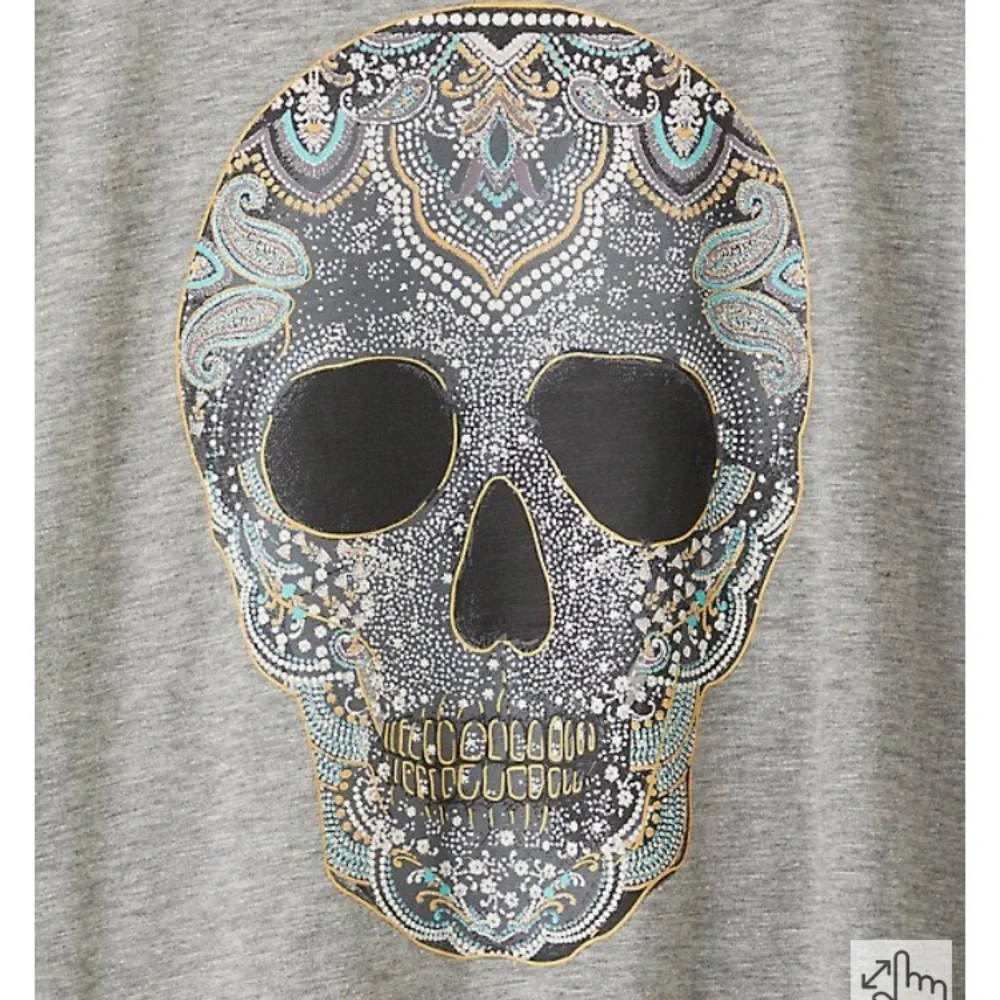 ⭐️SOLD⭐️🆕🤍💀TORRID Medallion Skull Vintage Tee- NWT💀🤍 - Picture 2 of 7